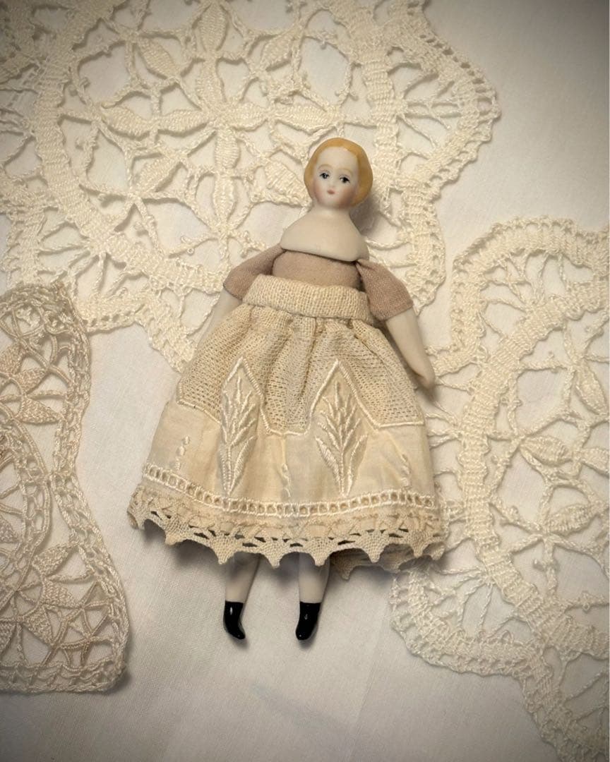 極小チャイナヘッドドール*パリアンドール*9.5cm*ブロンドヘアミニチュア