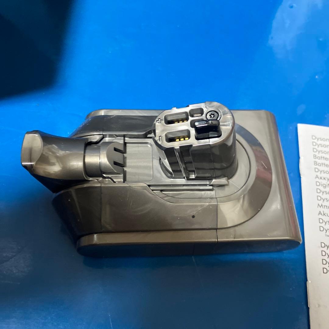 Dyson Digital Slim SV18 バッテリー及び充電器