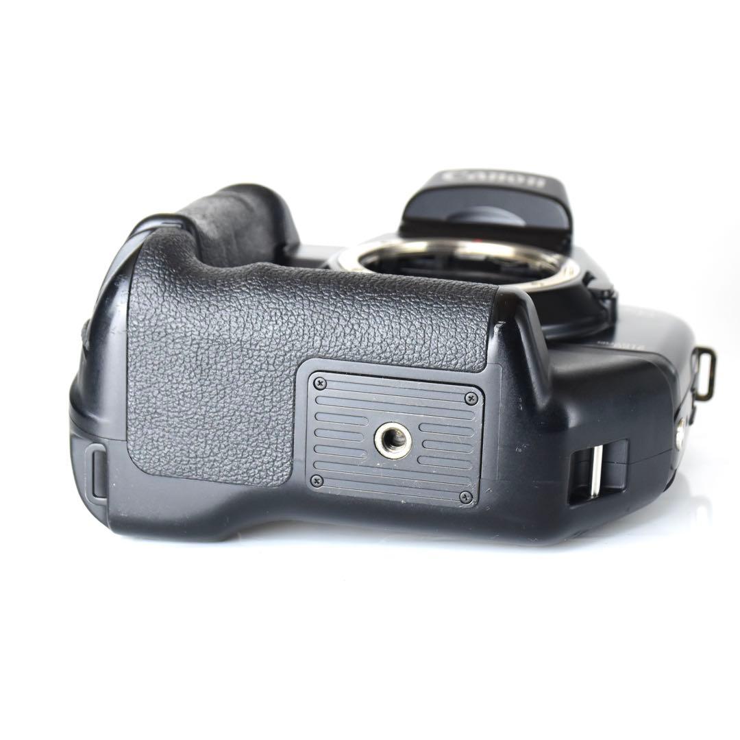 【美品】Canon EOS 5 QDボディ VG10 グリップ付