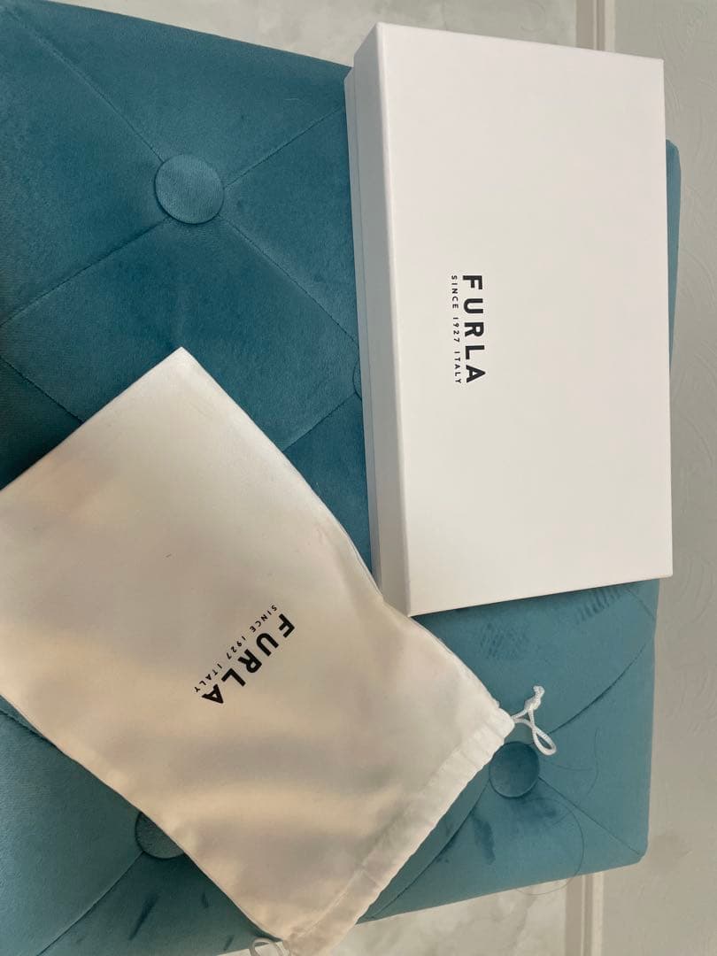 【新品未使用】FURLA ホワイトレザー 長財布