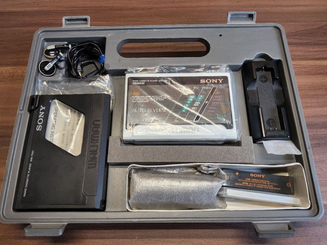 【未使用品 超レア】 SONY ウオークマン WM-F501 ホワイト ジャンク