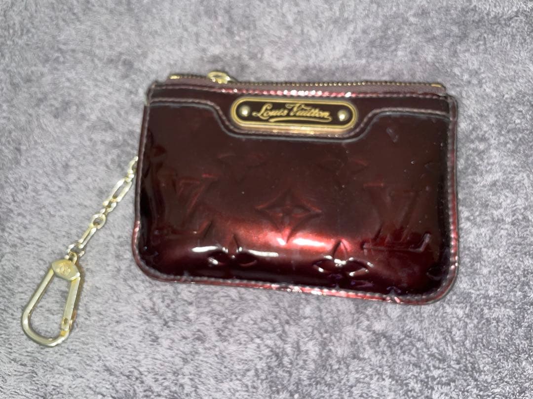 ルイヴィトン モノグラムヴェルニ ポシェットクレNM ケース