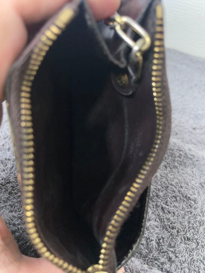 ルイヴィトン モノグラムヴェルニ ポシェットクレNM ケース