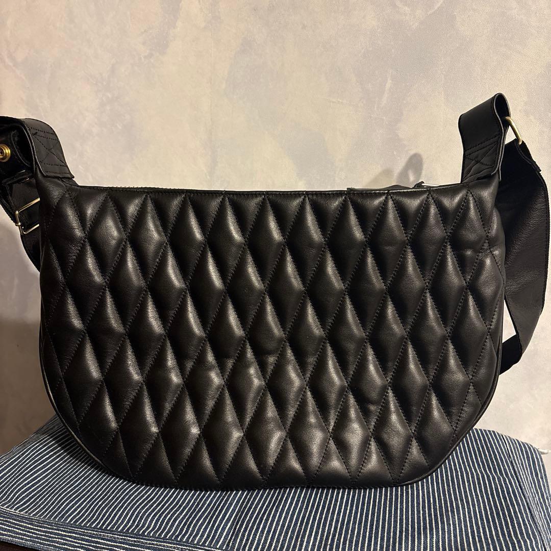 Schott/ショットPADDED BANANA BAG ゴールド