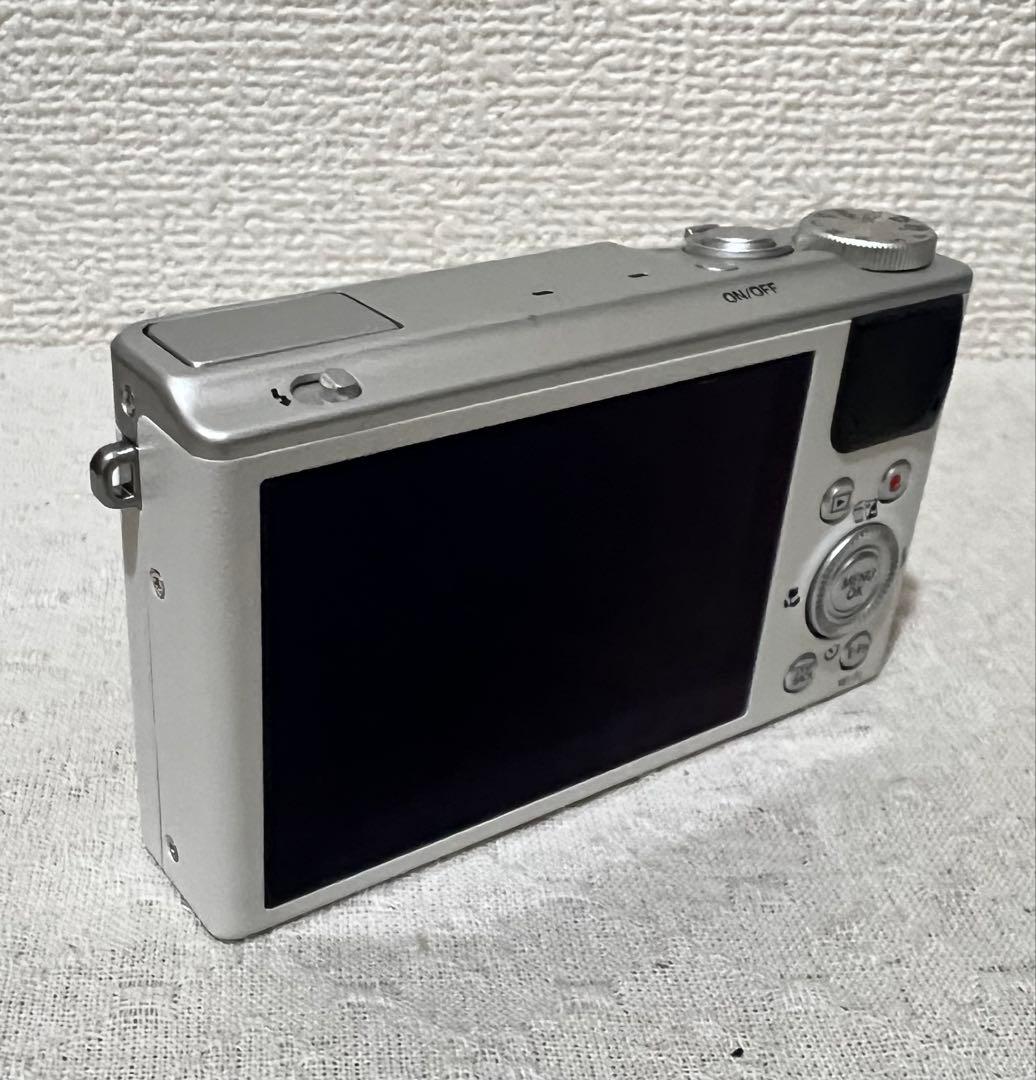 ろくたん FUJIFILM XQ2 コンパクトデジタルカメラ