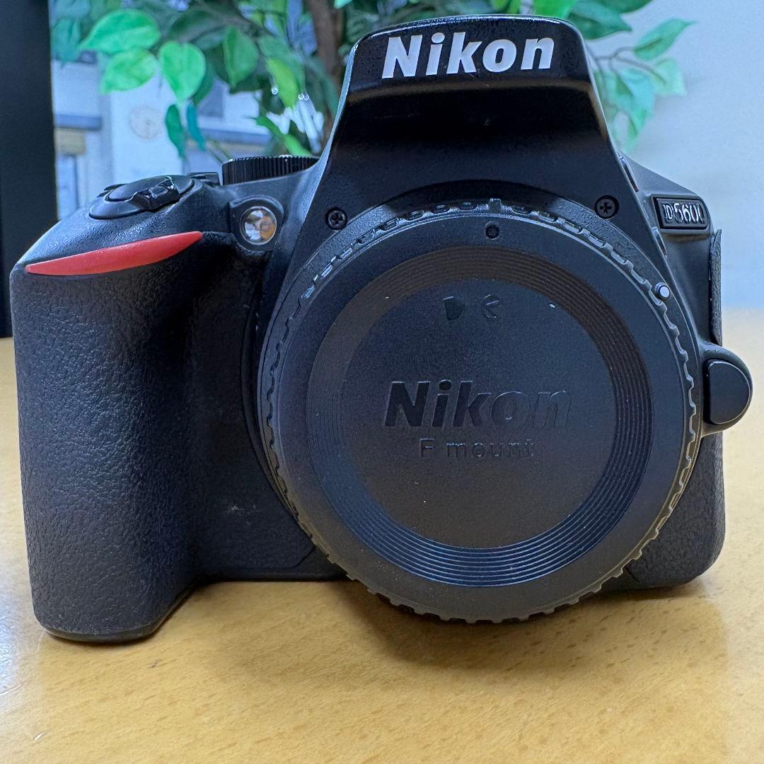 【中古品】Nikon D5600