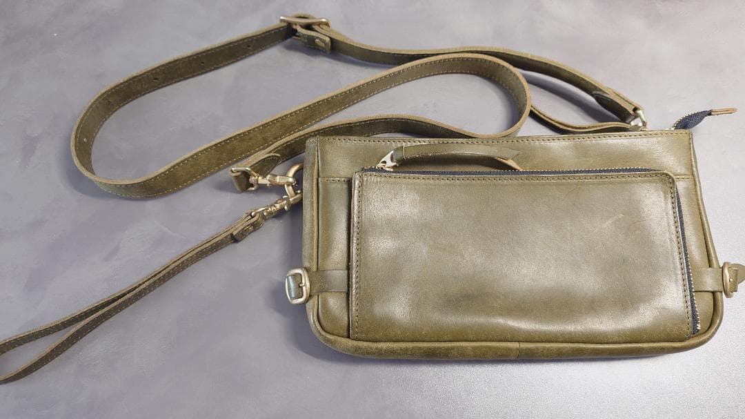 ＜中古美品＞ Ryu／2Wayレザーショルダーボディバッグ（グリーン）