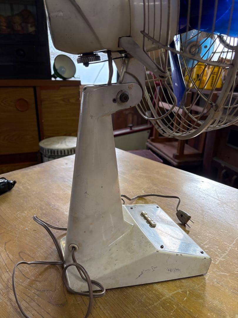 山田　レトロレトロ扇風機　スチール扇風機　日立扇風機　ビンテージ扇風機
