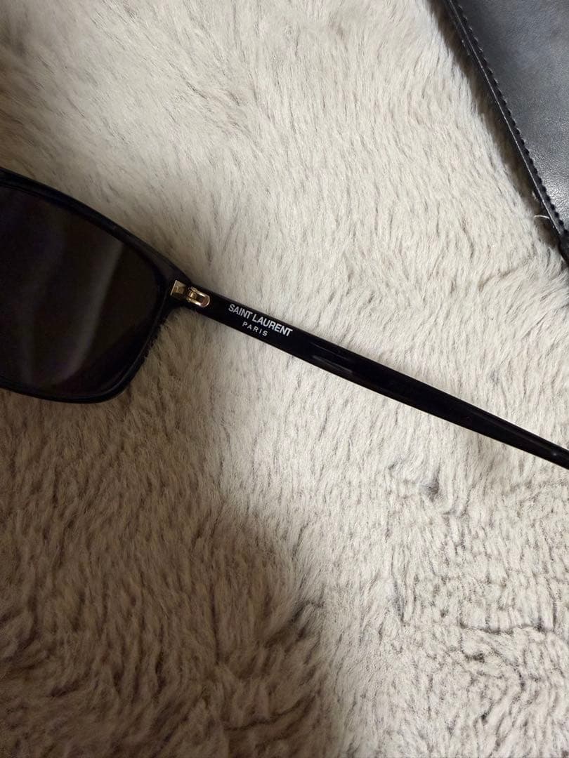 SAINT LAURENT ブラック サングラス