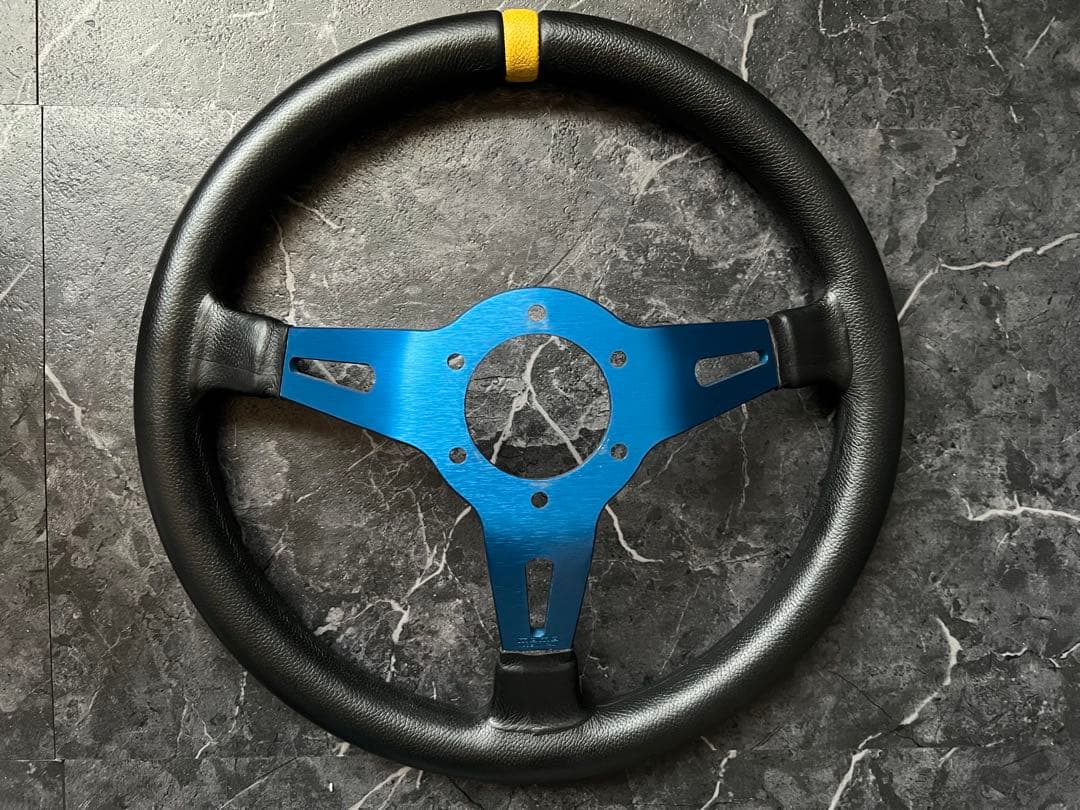 MOMO ステアリング MOD.08 モデル08 M-59 ブルースポーク