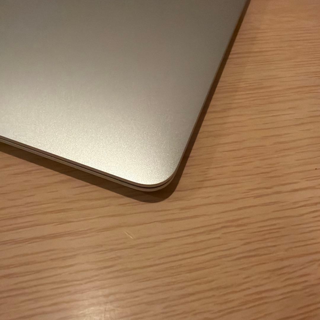 MacBook Air i5 8GB 256GB 充放電回数173回 A2179