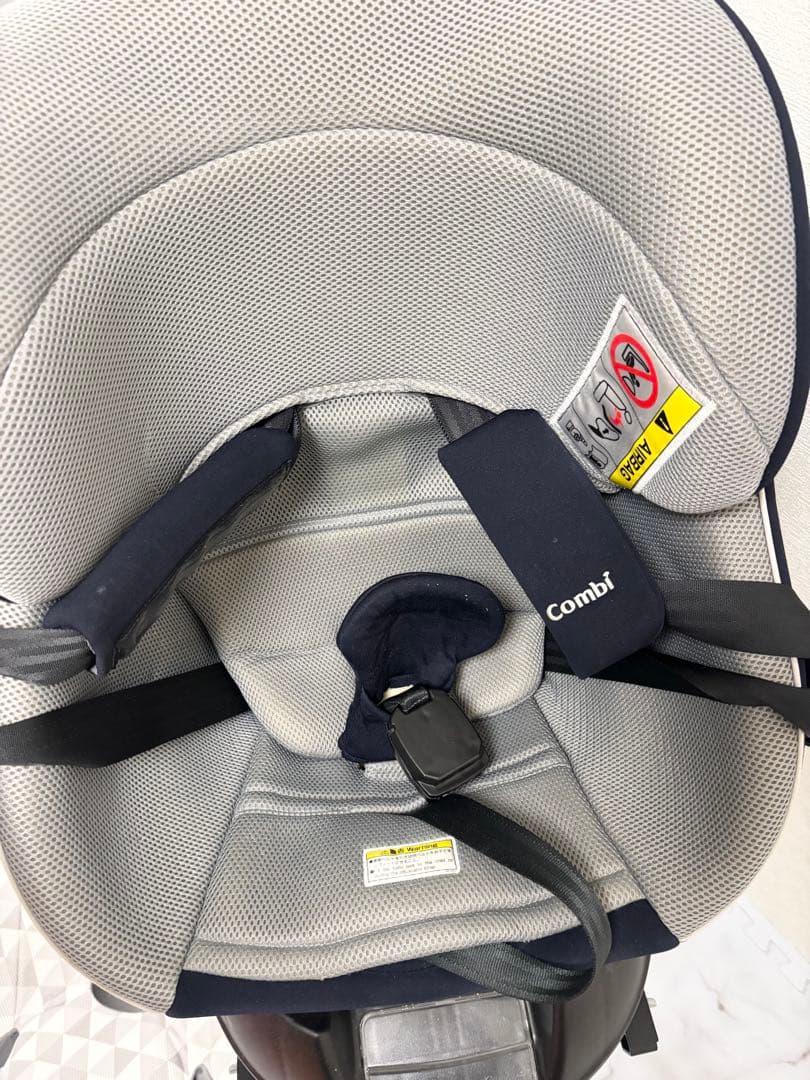 美品　コンビ　クルムーヴスマート　ISOFIX エッグショック　紺　回転式
