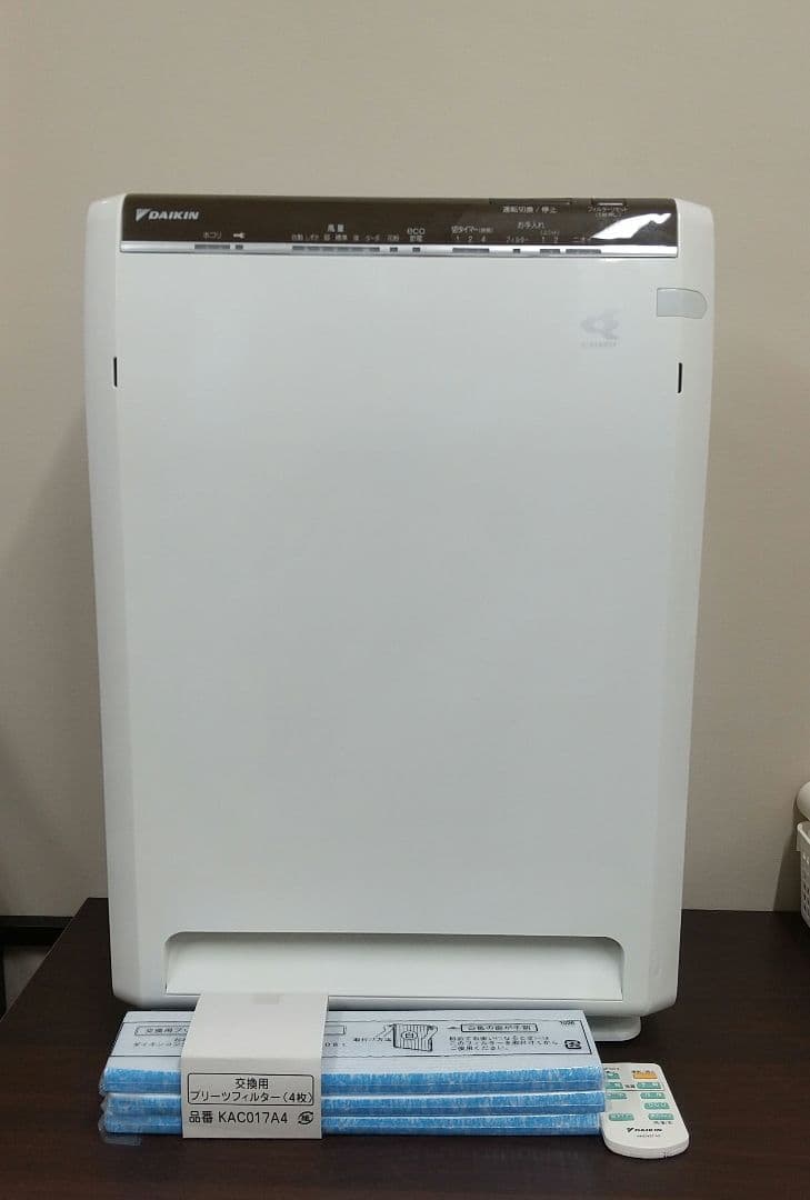 B*ち様 M DAIKIN ダイキン 空気清浄機 18年製 MC80U リモコン