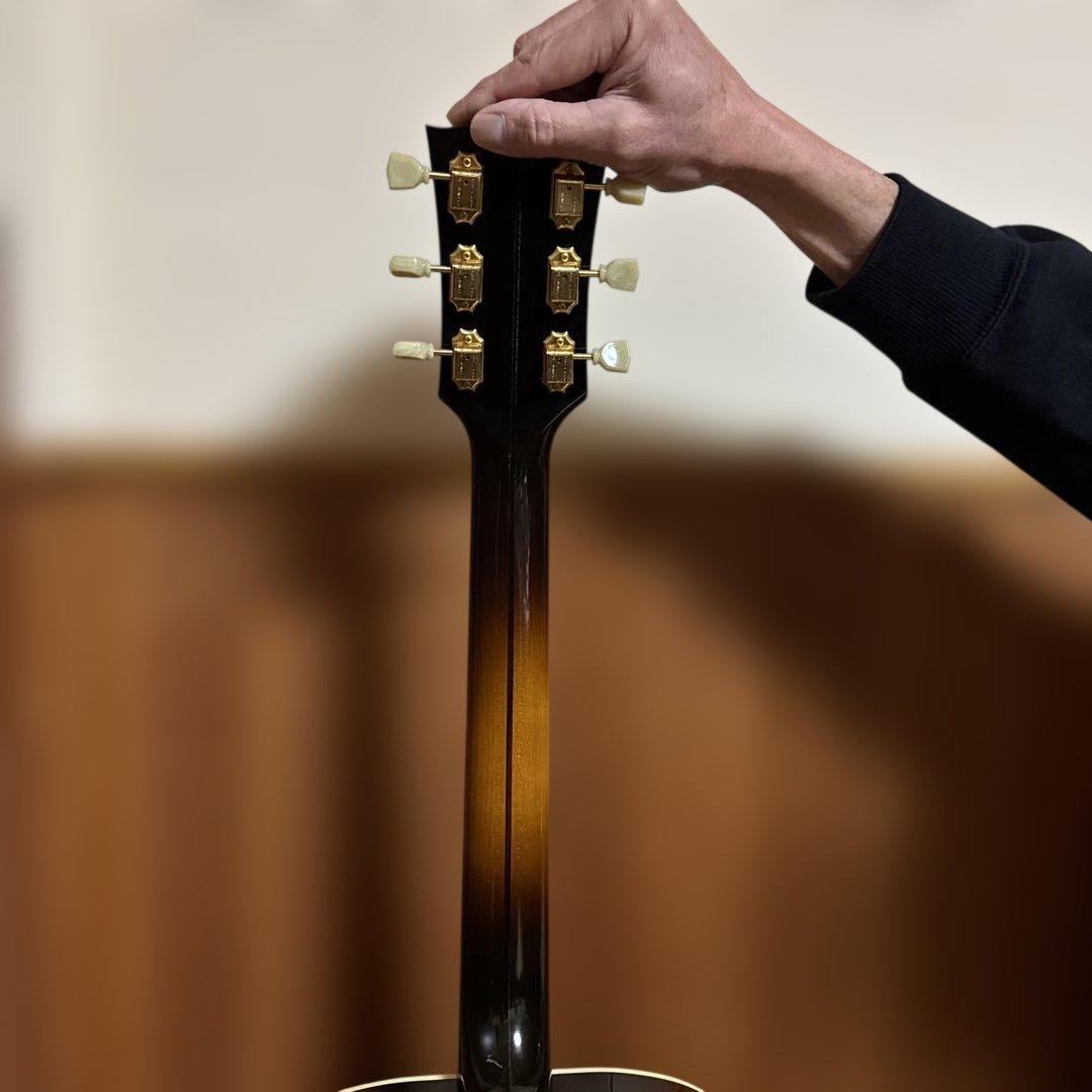 ギブソンアコースティックギターJ200