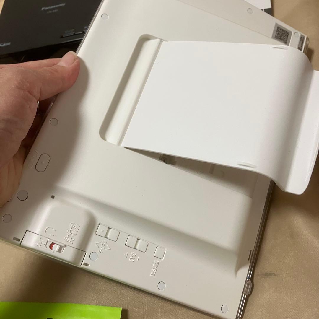 Panasonic パナソニック　UN-10CE8-W ポータブルテレビ 美品