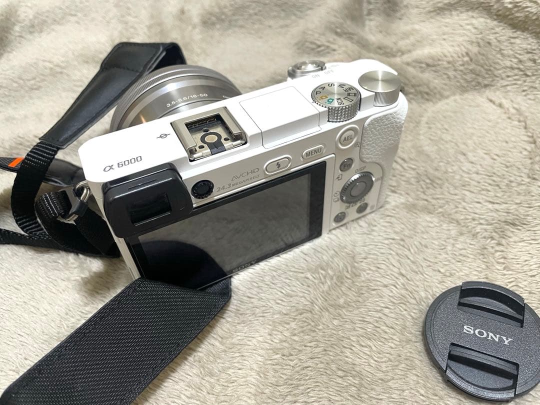 SONY α6000 ダブルズームレンズキット ILCE-6000Y/W