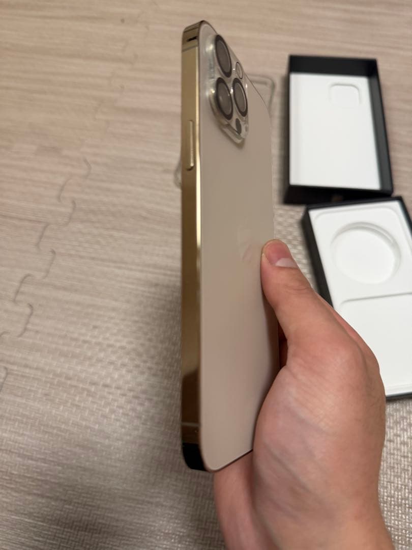 iPhone12ProMax 512GBゴールド　箱と本体リセットsim解除済み