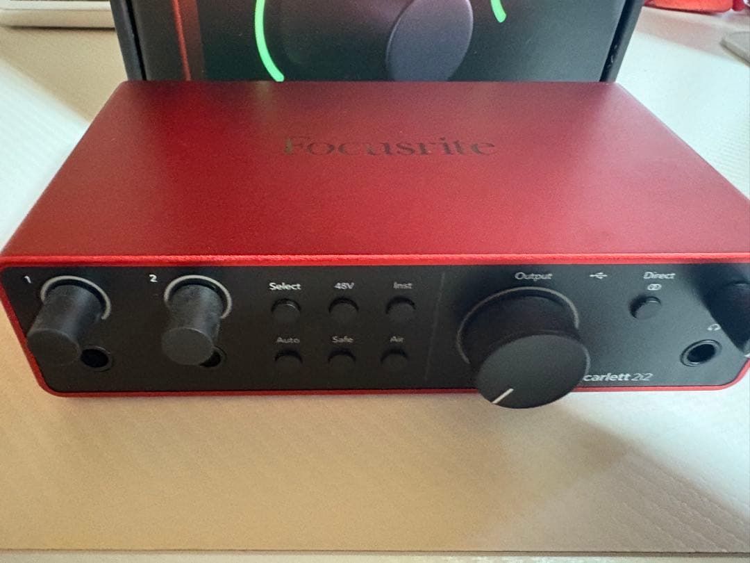 Focusrite Scarlett 2i2 オーディオインターフェイスgen4
