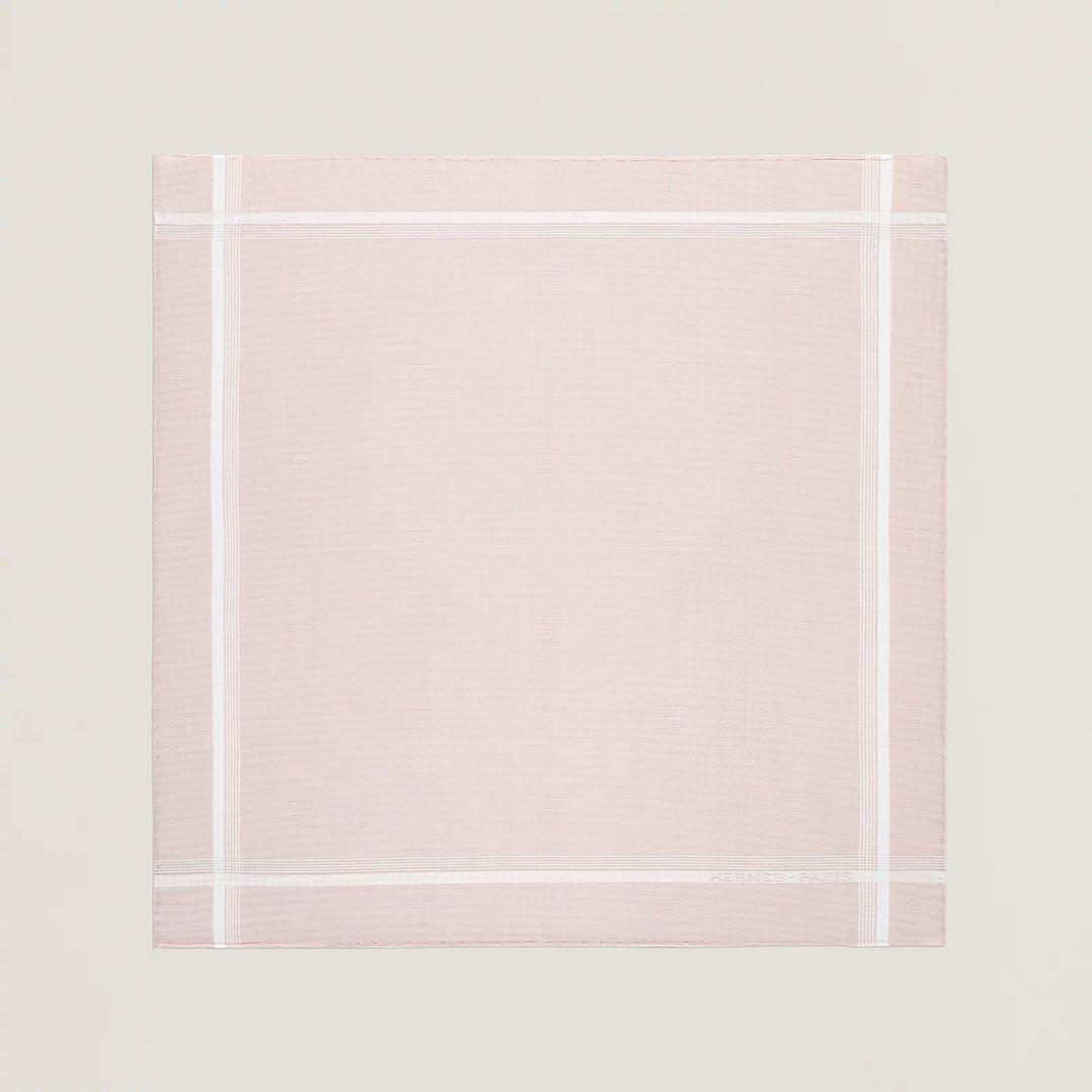 HERMES ハンカチーフ ジャカード 《Hレリーフ》
