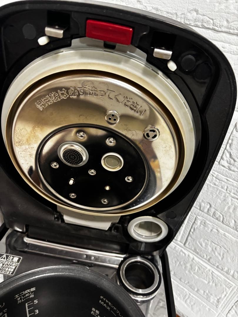 Panasonicスチーム&可変圧力ジャー炊飯器SR-VSX108 Wおどり炊き