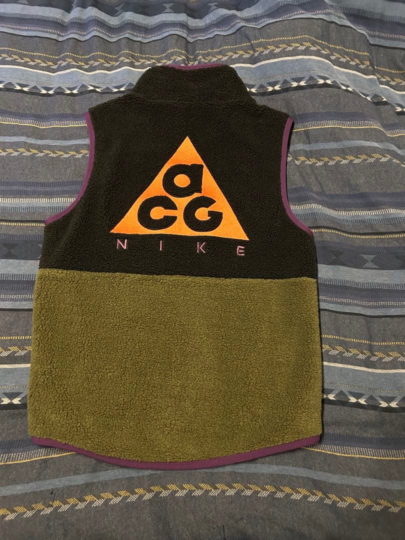 NIKE ACG ボアフリースベスト