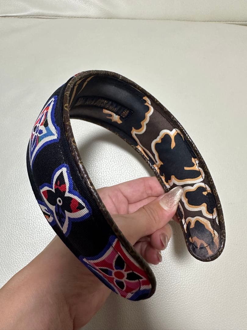 ルイヴィトン　カチューシャ