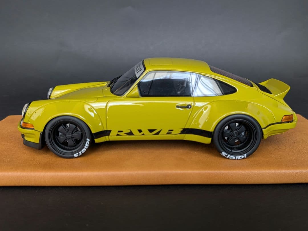 GTスピリット 1/18 PORSCHE 911 RWB カーキグリーン