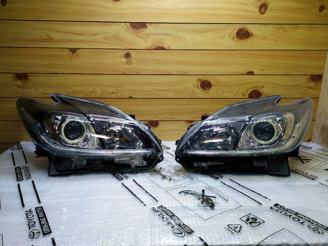 30プリウス 後期 ヘッドライト イカリング シーケンシャル ZVW30