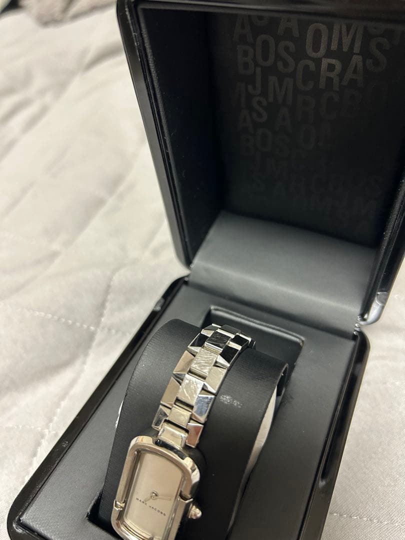 mark by mark jacobs　シルバー　腕時計