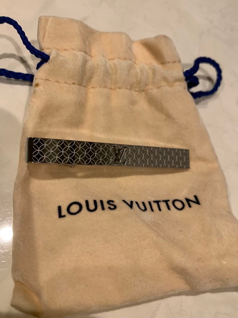 Louis Vuitton ヴィトン　ネクタイピン