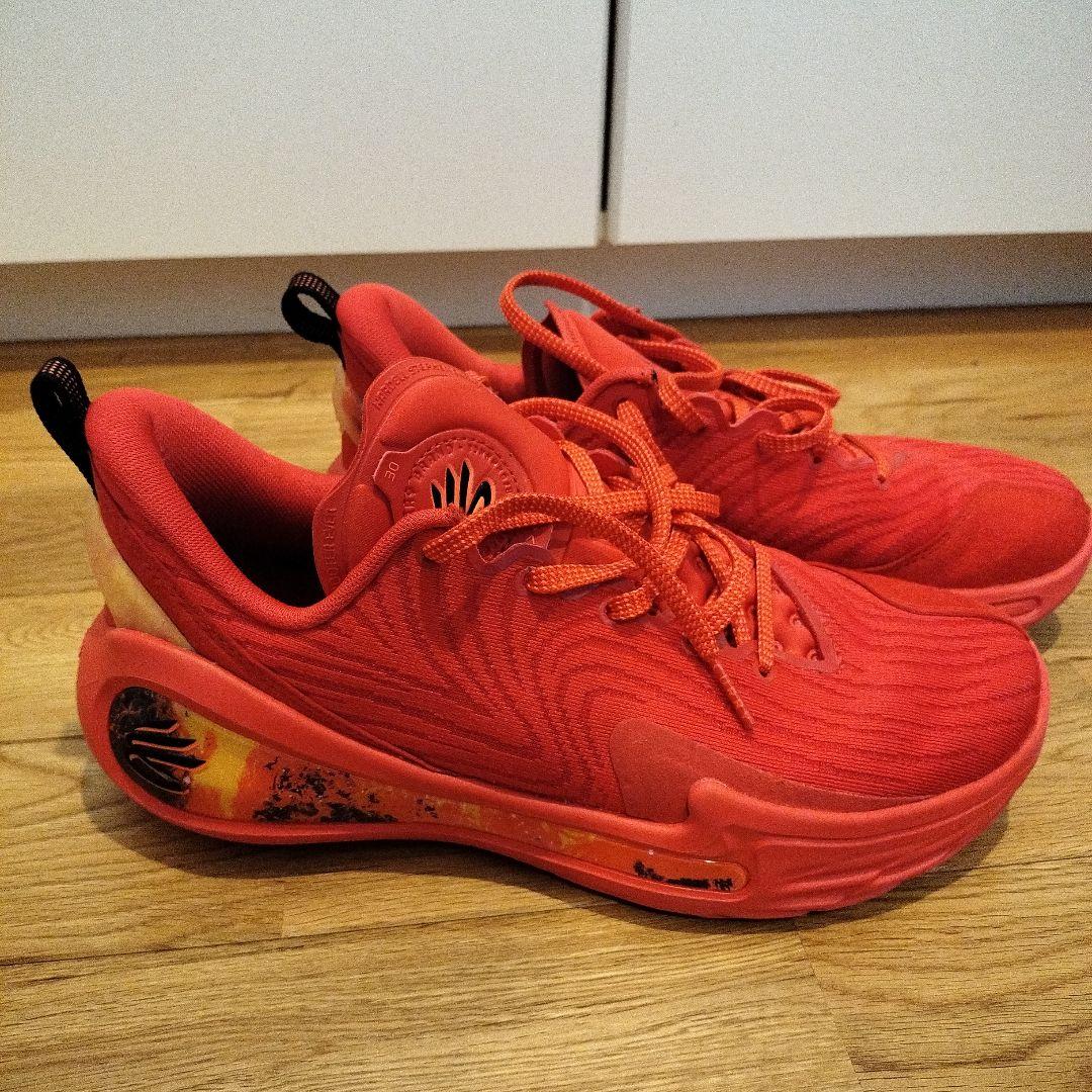 アンダーアーマー　カリー12