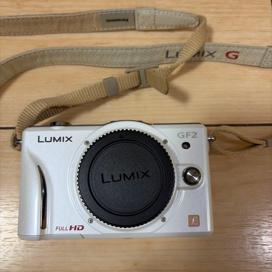 Panasonic LUMIX GF2 ダブルレンズキット ホワイト