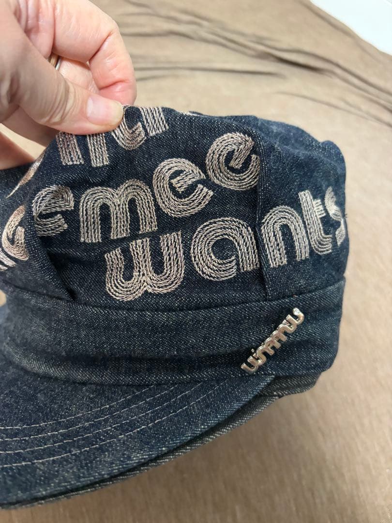 WMMW 吉田美和　キャスケット帽デニム生地　ブローチ付き