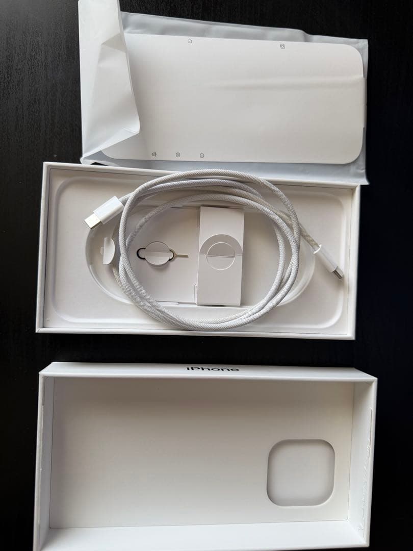 t*1様 iPhone16 pro max 256GB 100%