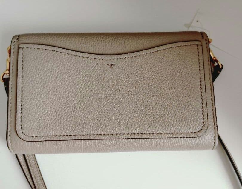 ★専用★タグ付き☆TORY BURCH レザー フラップ ウォレット ポーチ付