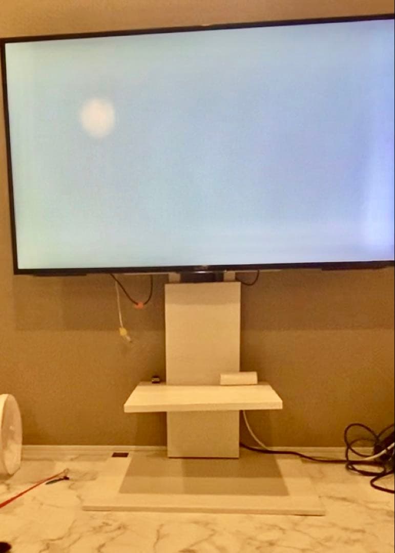 EQUALS 壁寄せテレビスタンド WALL V2 ロータイプ　ホワイト