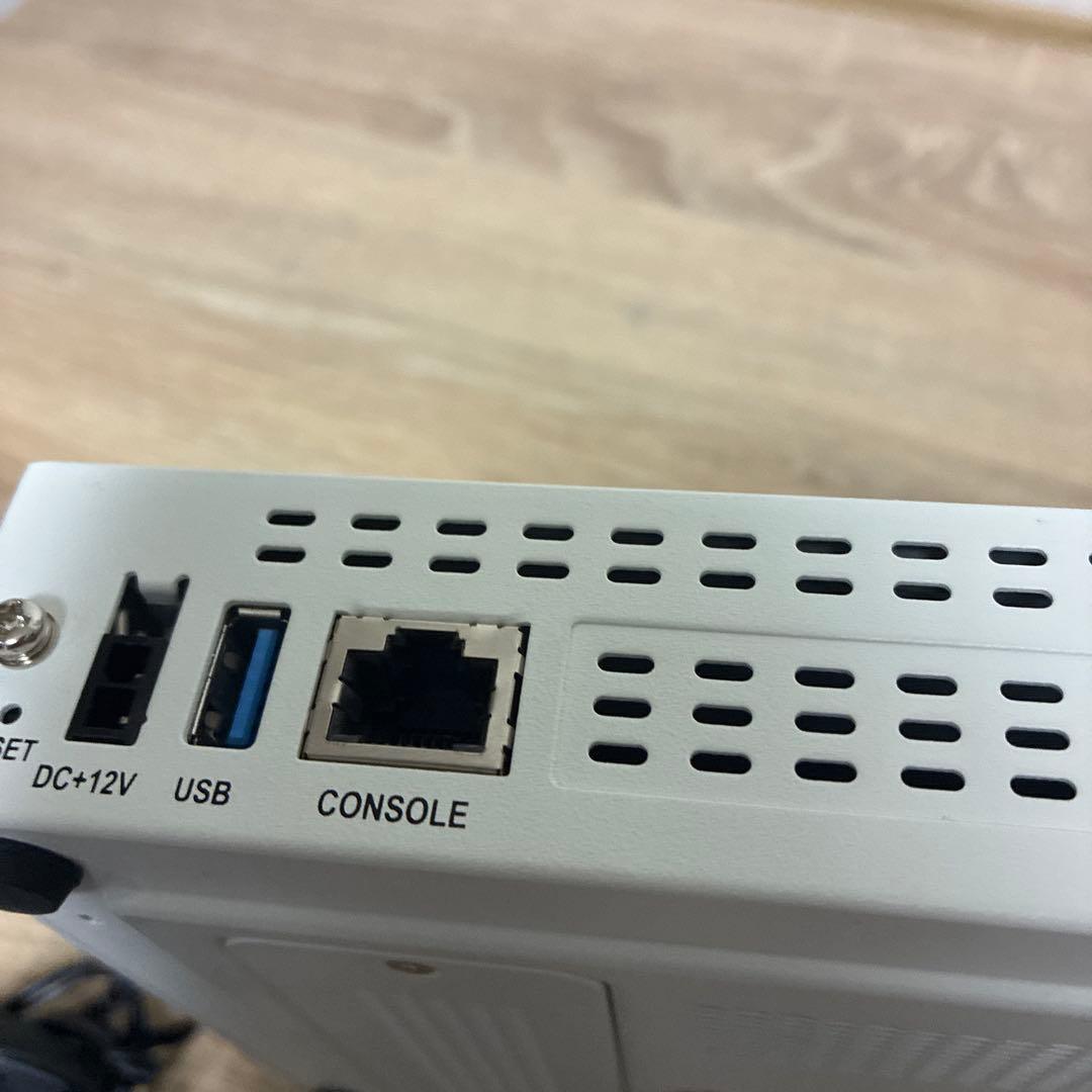 Fortinet FortiGate 40F ライセンス有