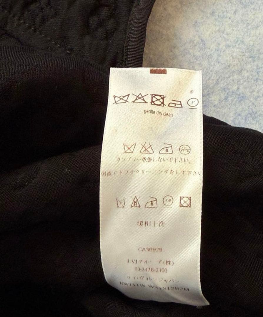 再値下げ！！ルイヴィトン モノグラ厶 LV エンボス加工 トップス スウェット