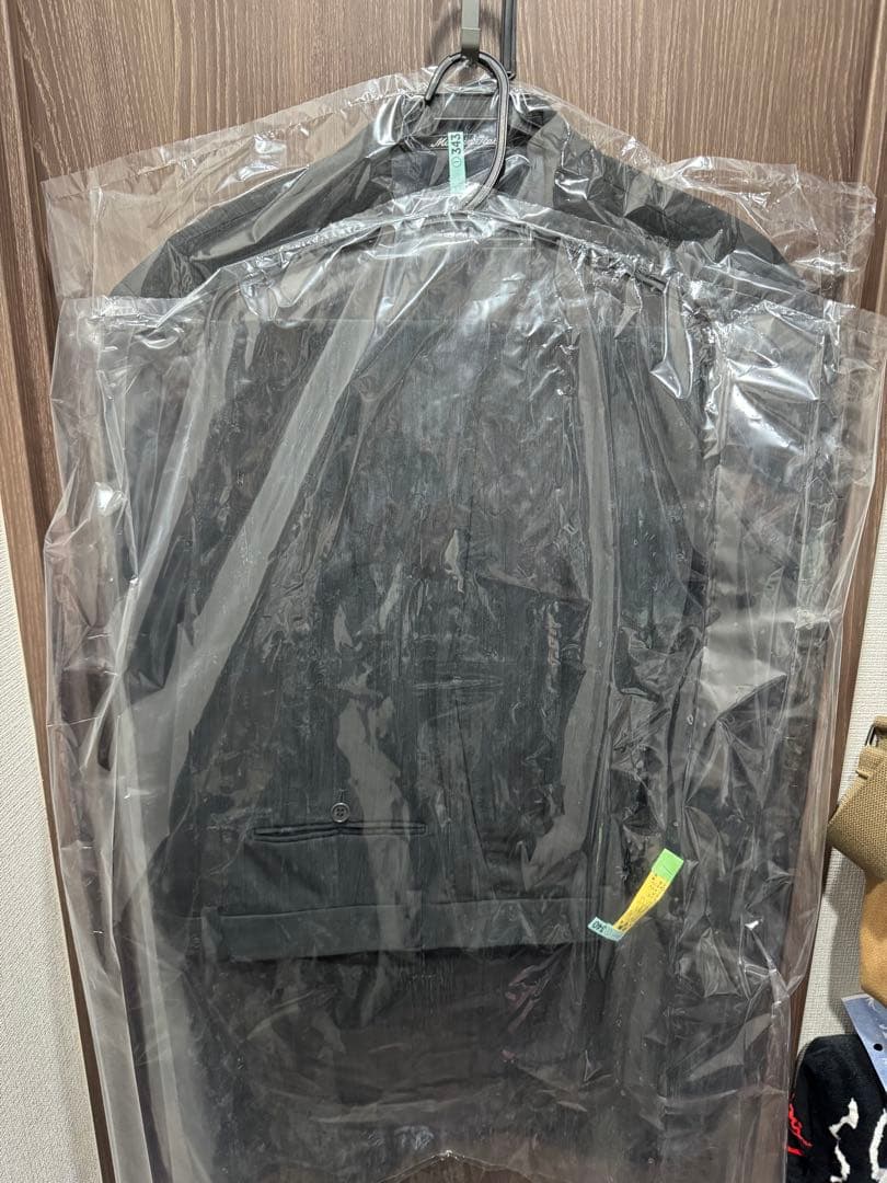 【VENICE0513 】ジョルジオアルマーニ《秋冬スーツ》クリーニング済