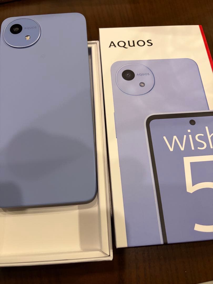 AQUOS wish 5 ラベンダー