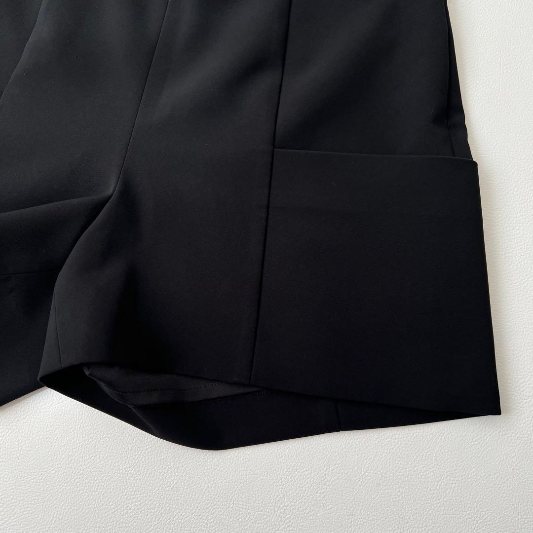 美品　FOXEY NEWYORK フォクシー　ショートパンツ　ブラック　38