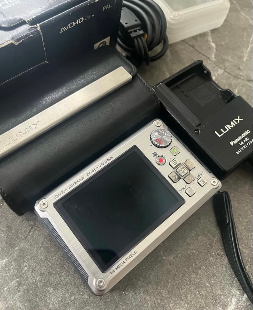 Panasonic LUMIX FT2 コンパクトデジタルカメラ