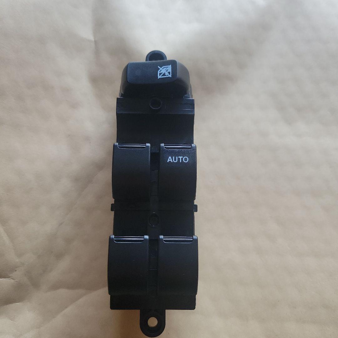 エブリイ　DA17V　パワーウィンドウ　マスタースイッチ