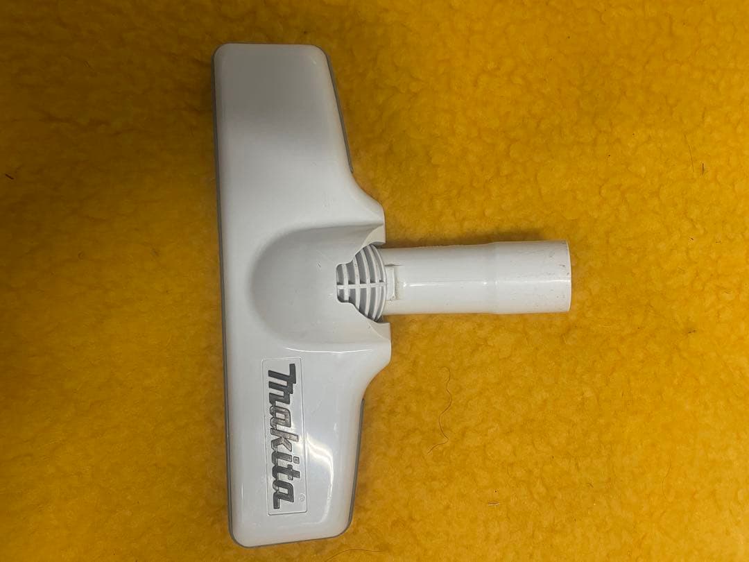 Makita マキタCL107FD充電式クリーナー（バッテリー付き）