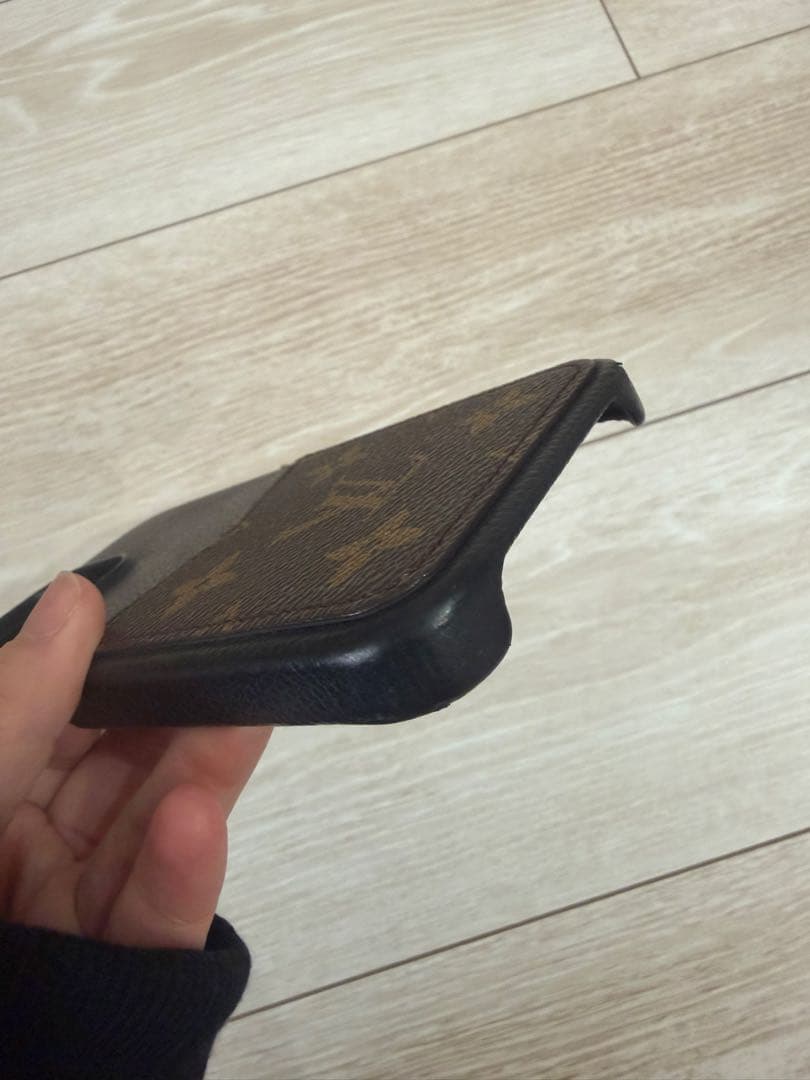 ルイヴィトン iPhone15promax ケース M82888