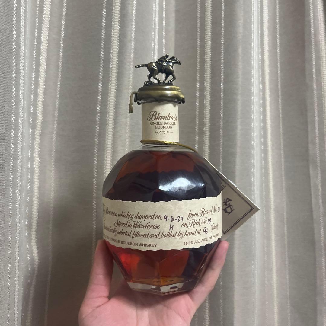 Blanton's バーボンウイスキー オクタゴナルボトル