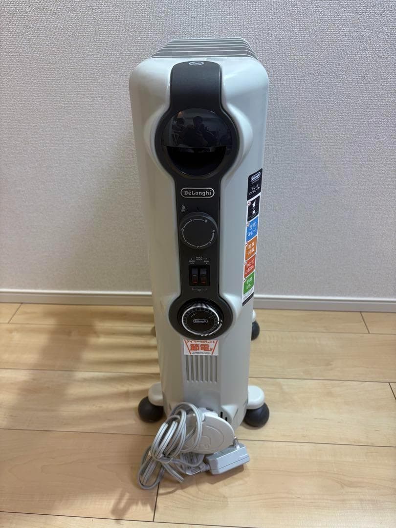 【週末限定値下げ】【極美品】デロンギ オイルヒーター HJ0812