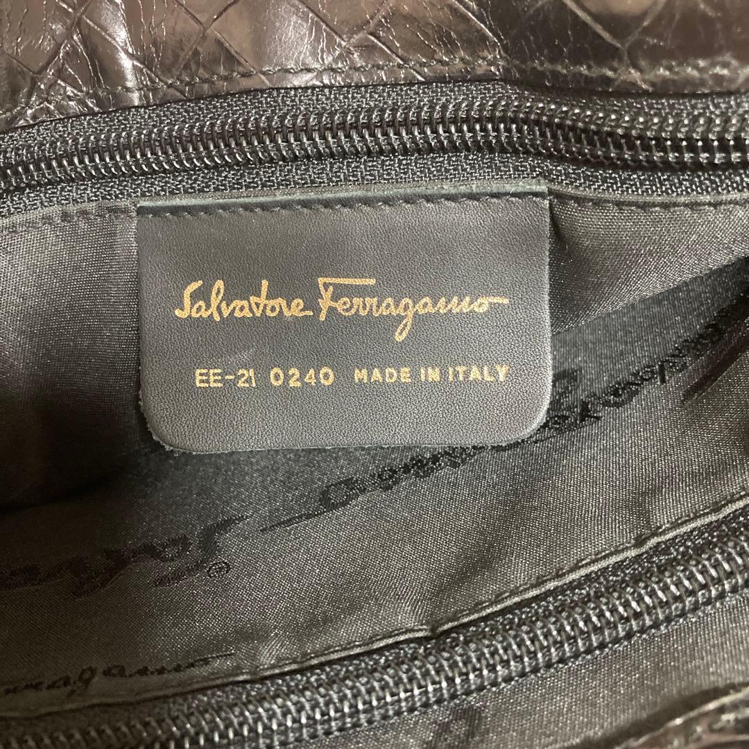 FERRAGAMO【フェラガモ】　EE-21 0240 型押し　かばんレディース