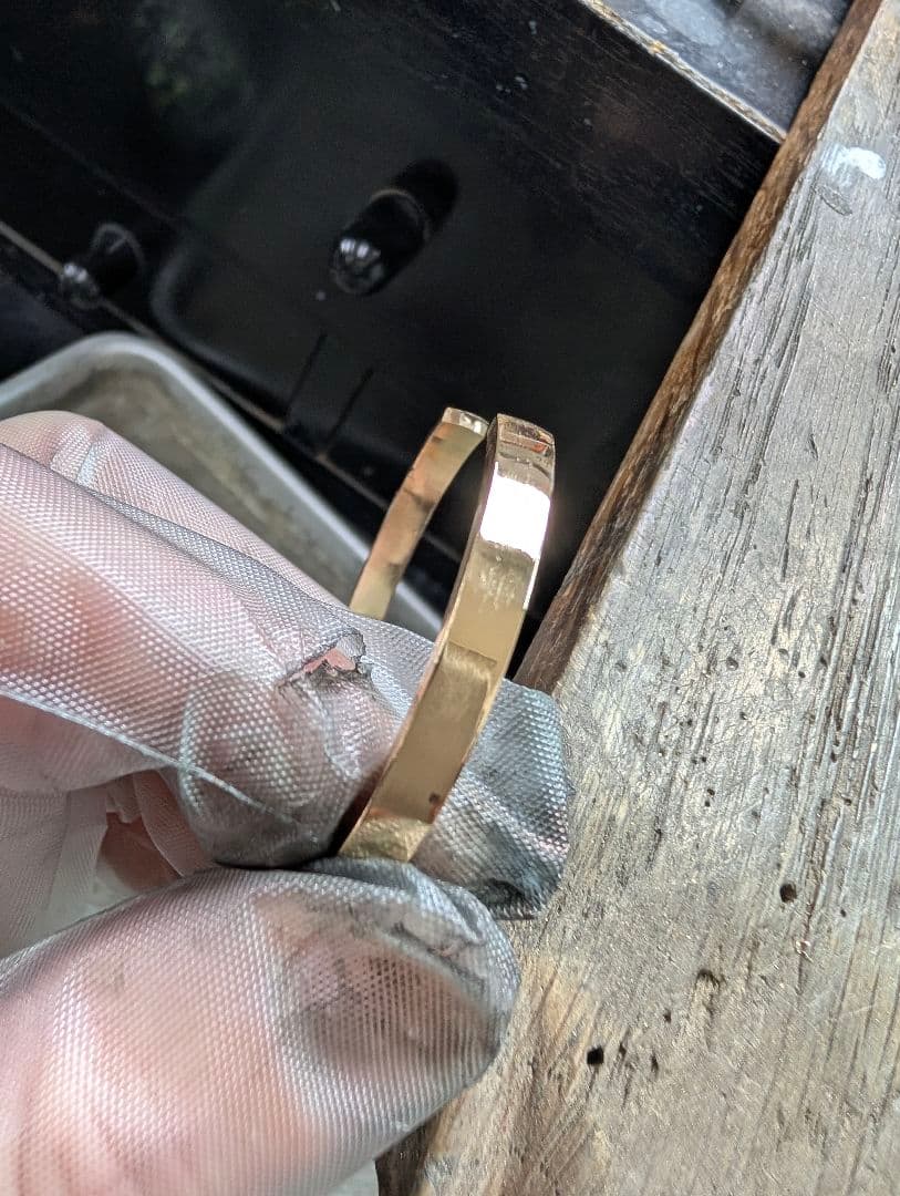 Ｋ１８バングル　ハンドメイド　鍛造