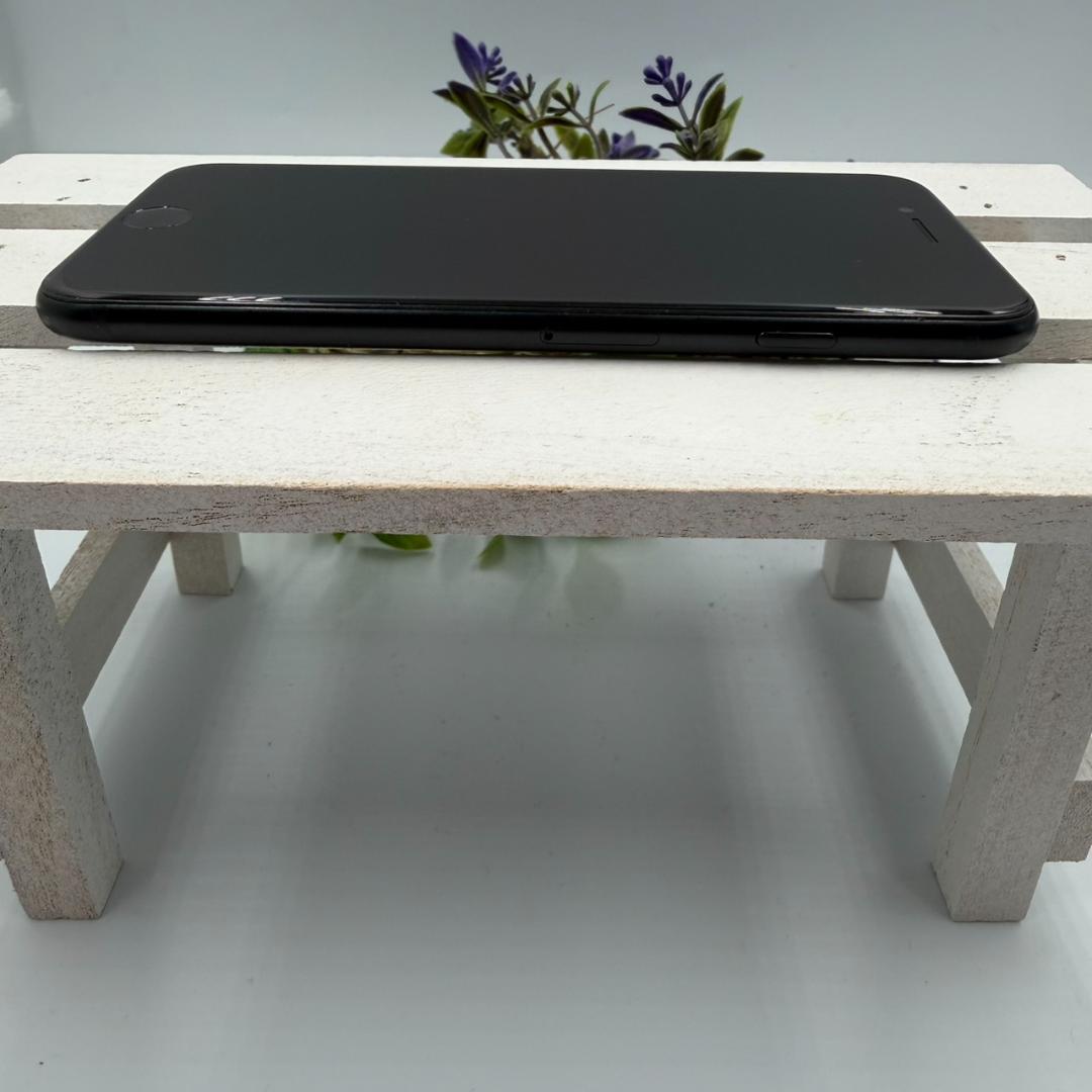 iPhone SE第3世代 64GB ミッドナイト 411